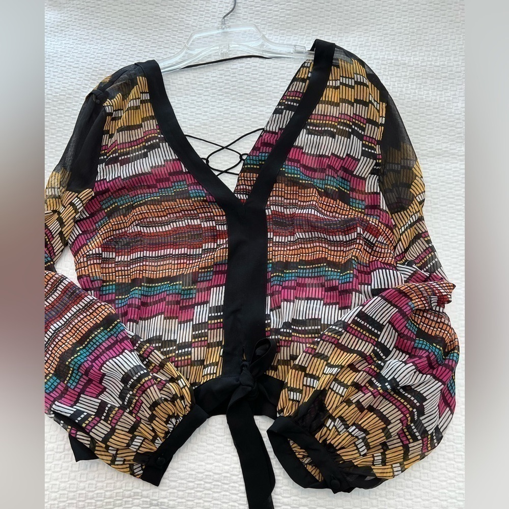 Bebe Multicolor Blouse - Picture 10 of 16